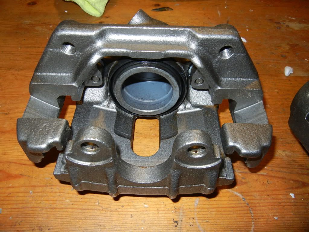 e28/e24/e34 Factory Big Brake Upgrade REBUILT e32 front calipers/e34 m5